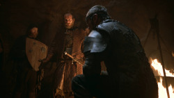 extant_GameOfThrones_3x04-KissedByFire_0070