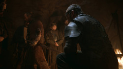 extant_GameOfThrones_3x04-KissedByFire_0072