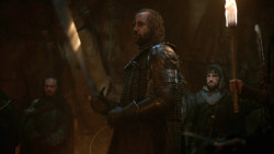extant_GameOfThrones_3x04-KissedByFire_0081