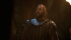 extant_GameOfThrones_3x04-KissedByFire_0108