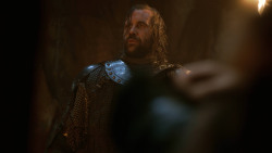 extant_GameOfThrones_3x04-KissedByFire_0109