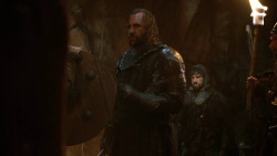 extant_GameOfThrones_3x04-KissedByFire_0118