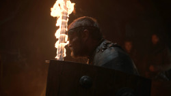 extant_GameOfThrones_3x04-KissedByFire_0119