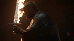 extant_GameOfThrones_3x04-KissedByFire_0120