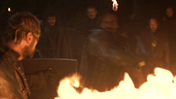 extant_GameOfThrones_3x04-KissedByFire_0133