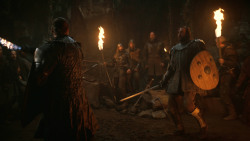 extant_GameOfThrones_3x04-KissedByFire_0141