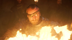 extant_GameOfThrones_3x04-KissedByFire_0143
