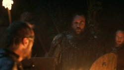 extant_GameOfThrones_3x04-KissedByFire_0144