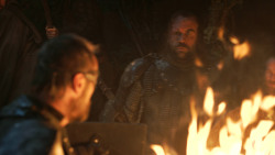 extant_GameOfThrones_3x04-KissedByFire_0145