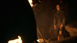 extant_GameOfThrones_3x04-KissedByFire_0149