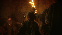 extant_GameOfThrones_3x04-KissedByFire_0171