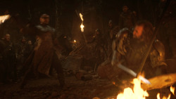 extant_GameOfThrones_3x04-KissedByFire_0224