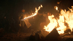 extant_GameOfThrones_3x04-KissedByFire_0226