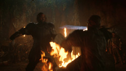 extant_GameOfThrones_3x04-KissedByFire_0251