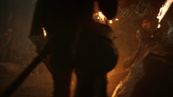 extant_GameOfThrones_3x04-KissedByFire_0258