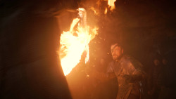 extant_GameOfThrones_3x04-KissedByFire_0279