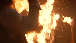 extant_GameOfThrones_3x04-KissedByFire_0290