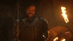 extant_GameOfThrones_3x04-KissedByFire_0308