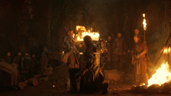 extant_GameOfThrones_3x04-KissedByFire_0315