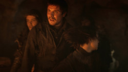 extant_GameOfThrones_3x04-KissedByFire_0348