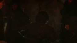 extant_GameOfThrones_3x04-KissedByFire_0349