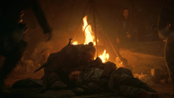 extant_GameOfThrones_3x04-KissedByFire_0355