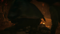 extant_GameOfThrones_3x04-KissedByFire_0356