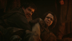 extant_GameOfThrones_3x04-KissedByFire_0370