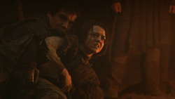 extant_GameOfThrones_3x04-KissedByFire_0379