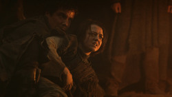 extant_GameOfThrones_3x04-KissedByFire_0380