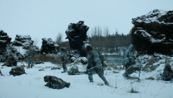 extant_GameOfThrones_3x04-KissedByFire_0415