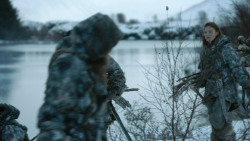 extant_GameOfThrones_3x04-KissedByFire_0416