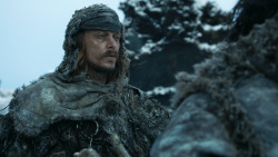 extant_GameOfThrones_3x04-KissedByFire_0454