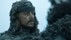 extant_GameOfThrones_3x04-KissedByFire_0565