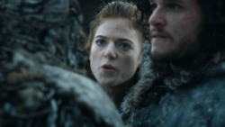 extant_GameOfThrones_3x04-KissedByFire_0569