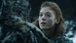 extant_GameOfThrones_3x04-KissedByFire_0577