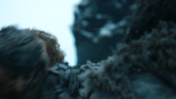 extant_GameOfThrones_3x04-KissedByFire_0583