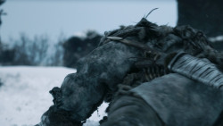 extant_GameOfThrones_3x04-KissedByFire_0585