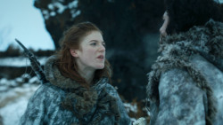 extant_GameOfThrones_3x04-KissedByFire_0653