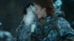 extant_GameOfThrones_3x04-KissedByFire_0667