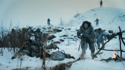extant_GameOfThrones_3x04-KissedByFire_0677