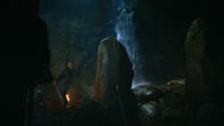extant_GameOfThrones_3x04-KissedByFire_0709
