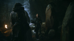 extant_GameOfThrones_3x04-KissedByFire_0721