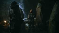 extant_GameOfThrones_3x04-KissedByFire_0723