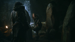 extant_GameOfThrones_3x04-KissedByFire_0725