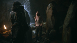 extant_GameOfThrones_3x04-KissedByFire_0752