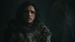 extant_GameOfThrones_3x04-KissedByFire_0763