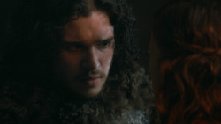 extant_GameOfThrones_3x04-KissedByFire_0794