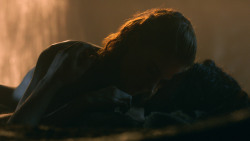 extant_GameOfThrones_3x04-KissedByFire_0962