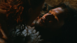 extant_GameOfThrones_3x04-KissedByFire_0972